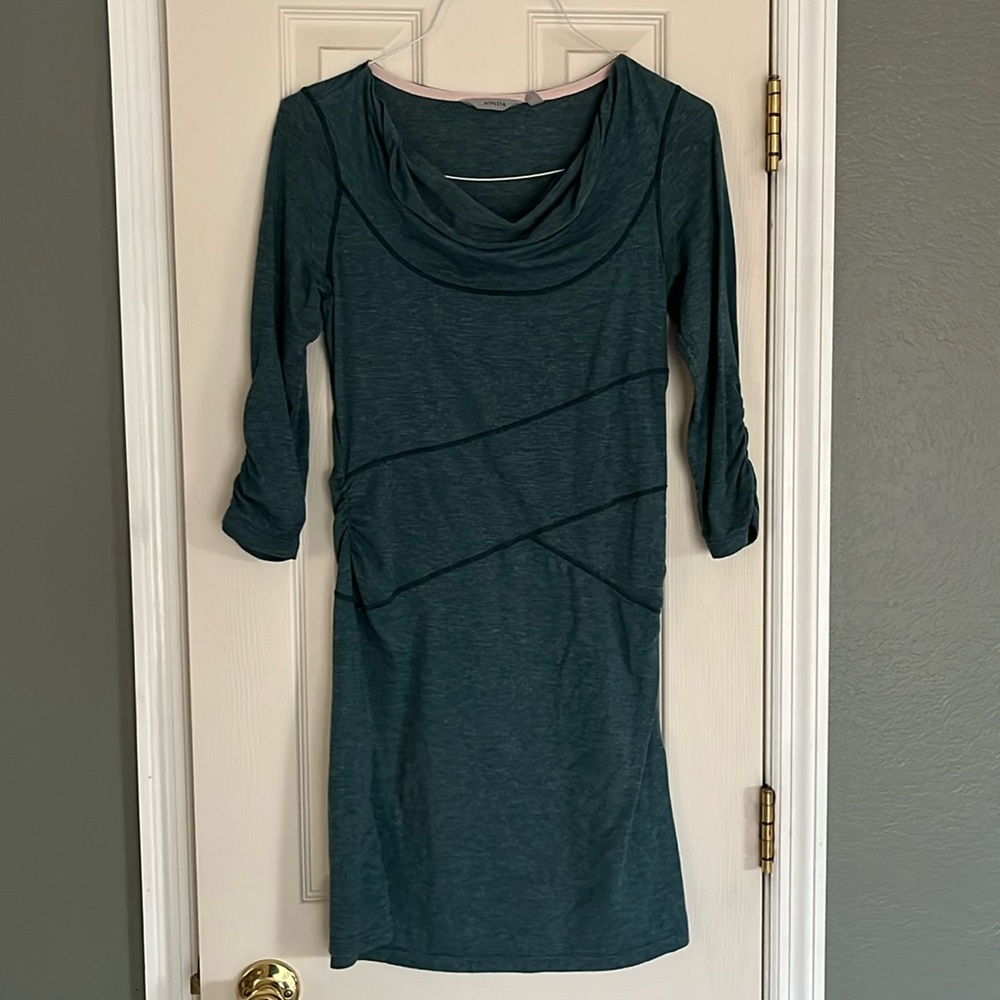 Athleta 3/4 sleeve cowl neck dress